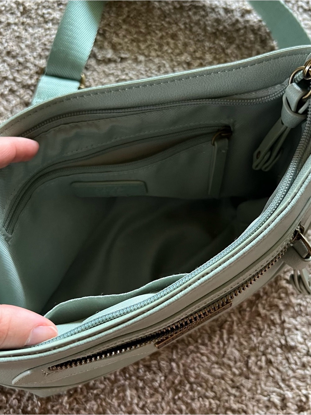 Frye & Co. Crossbody Bag - Picture 4 of 11